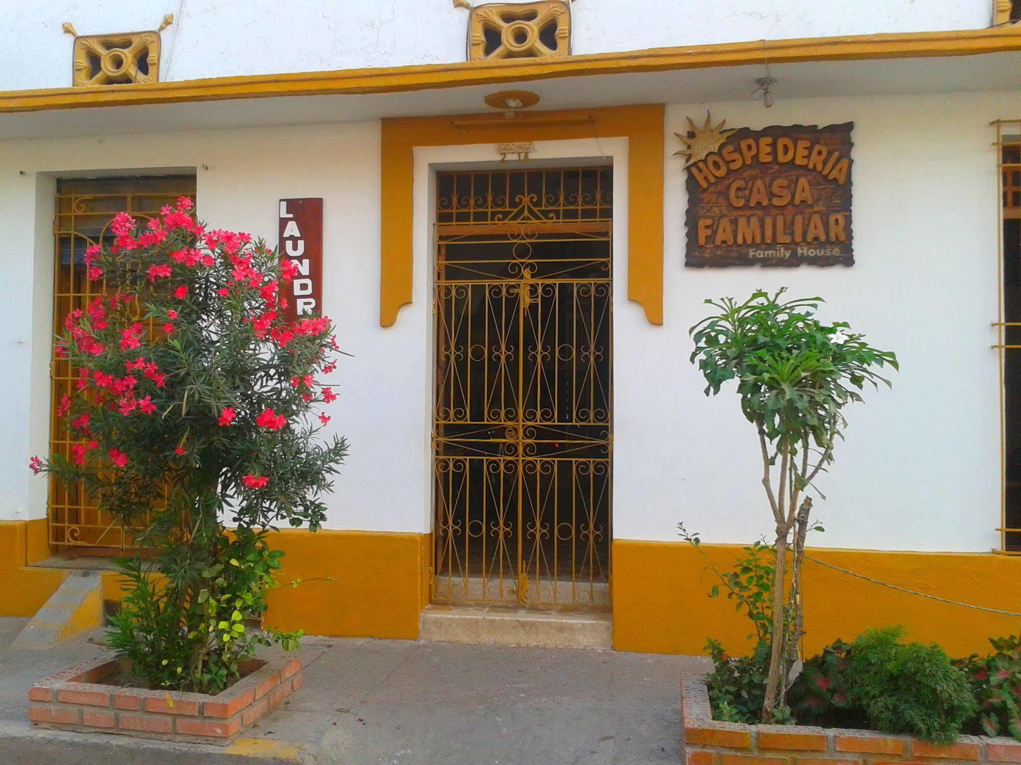 Hospederia Casa Familiar Hotel Santa Marta  Exterior photo