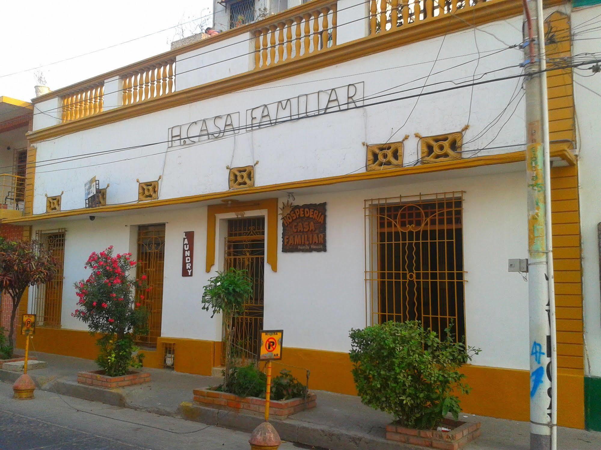Hospederia Casa Familiar Hotel Santa Marta  Exterior photo