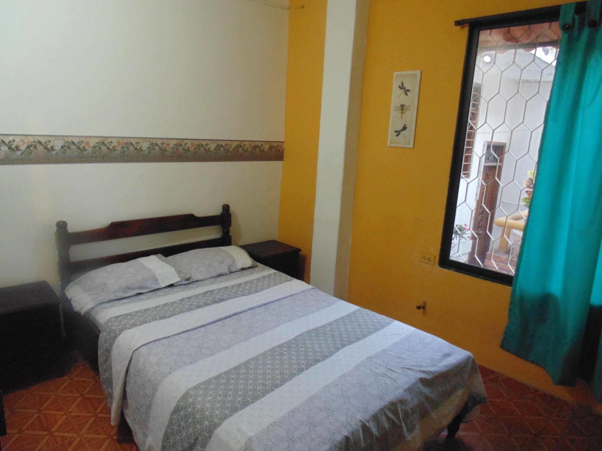 Hospederia Casa Familiar Hotel Santa Marta  Exterior photo